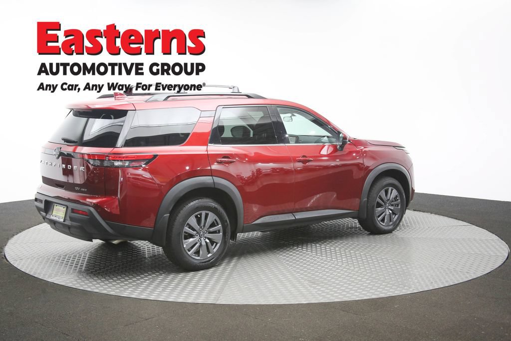 Used 2024 Nissan Pathfinder SV AWD/4WD image 43