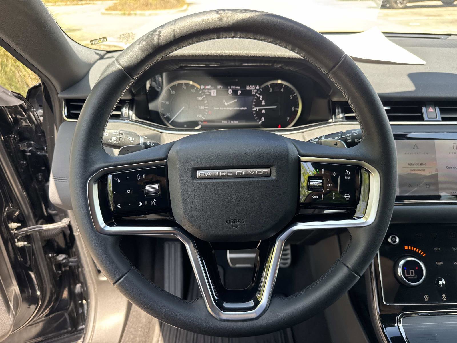 Used 2023 Land Rover Range Rover Evoque R-Dynamic SE AWD/4WD image 29