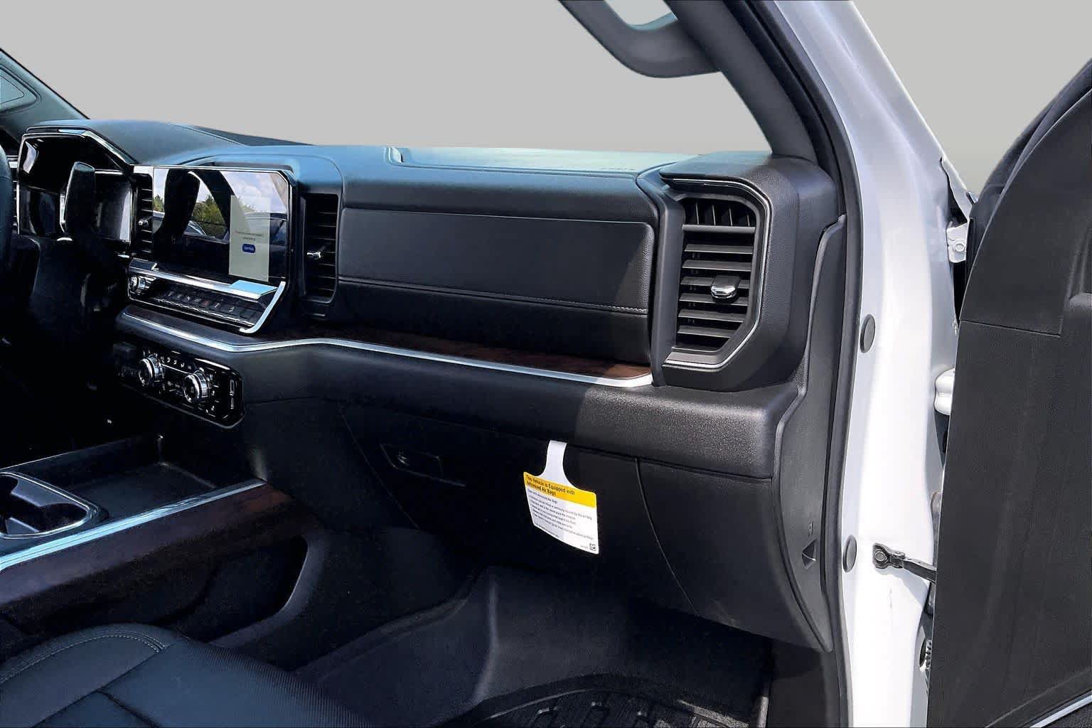 Used 2026 GMC Sierra 2500 SLT w/ Texas SLT Premium Package AWD/4WD image 19