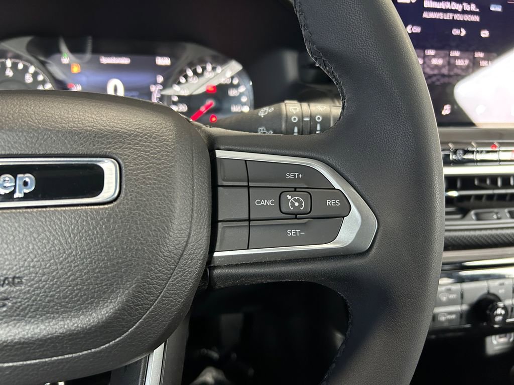 Used 2022 Jeep Compass Altitude image 26