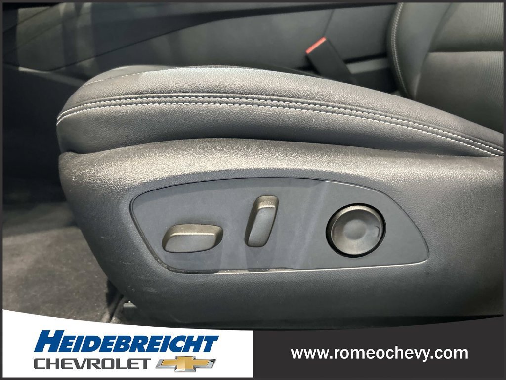 Used 2024 Chevrolet Blazer EV LT AWD/4WD image 14
