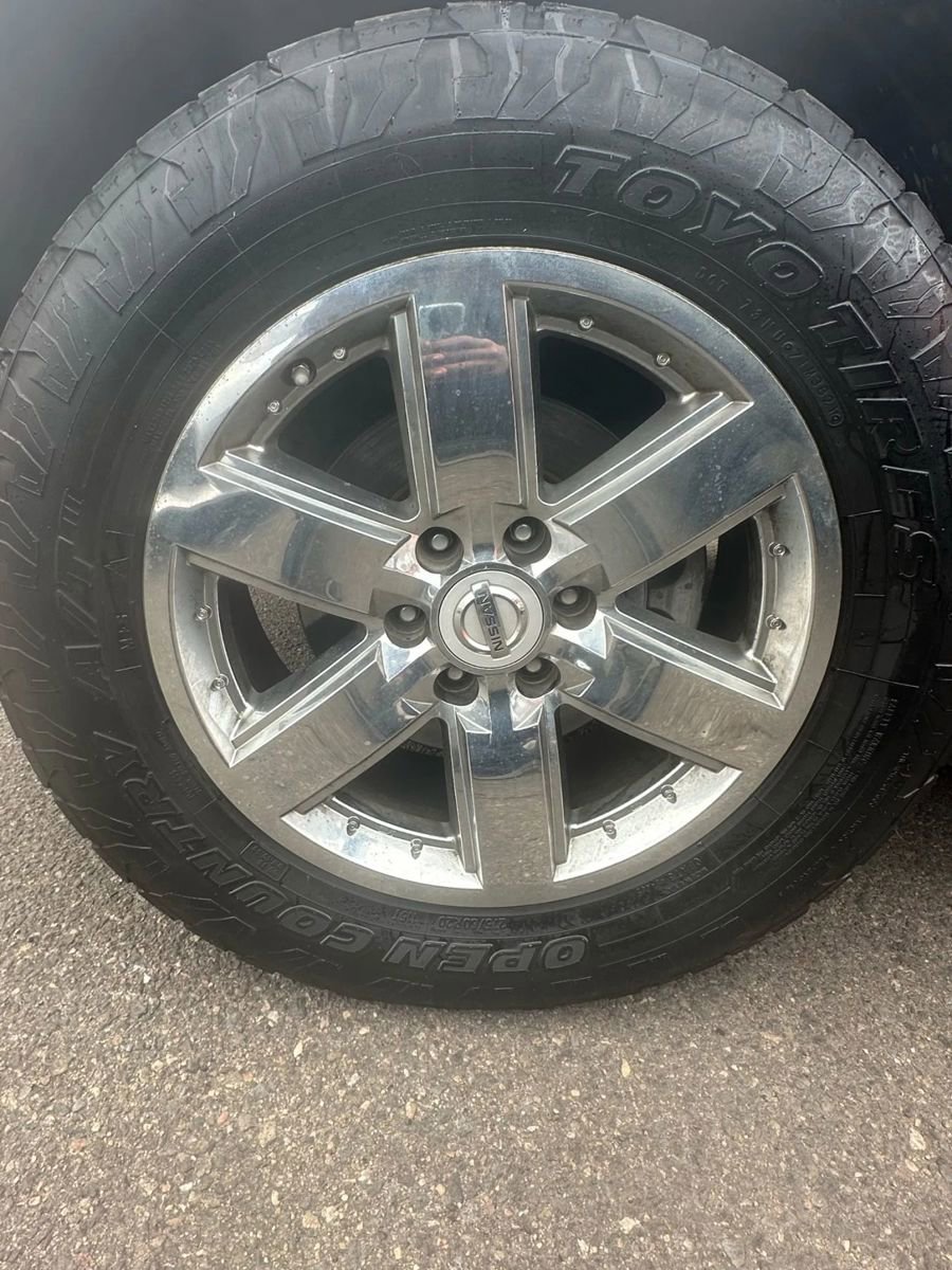 Used 2014 Nissan Armada Platinum image 8