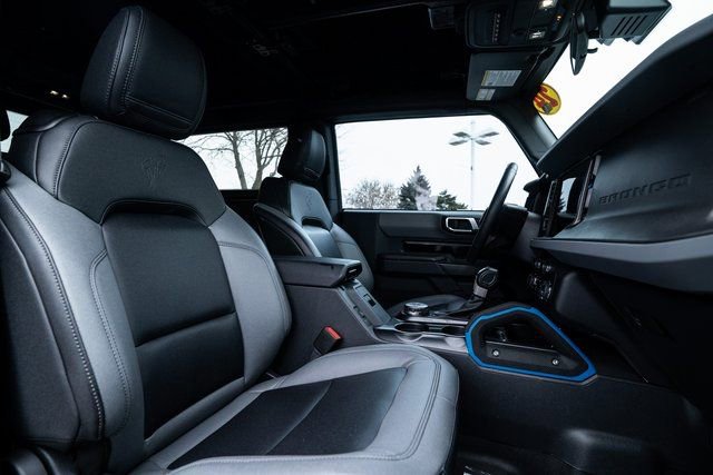 Used 2024 Ford Bronco Black Diamond image 18