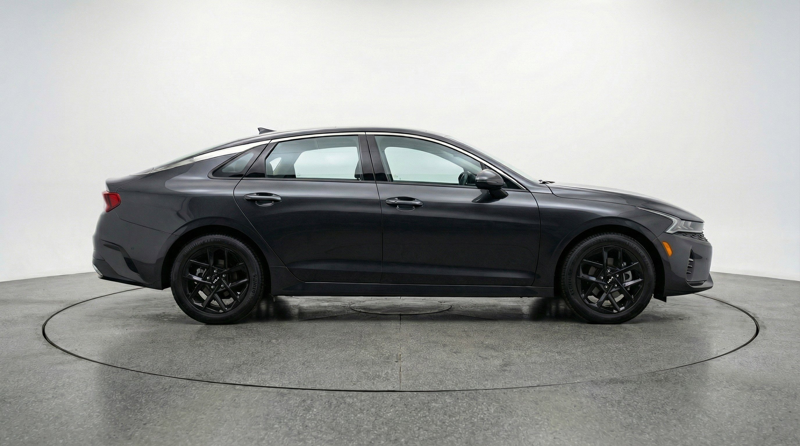 Used 2025 Kia K5 LXS image 11