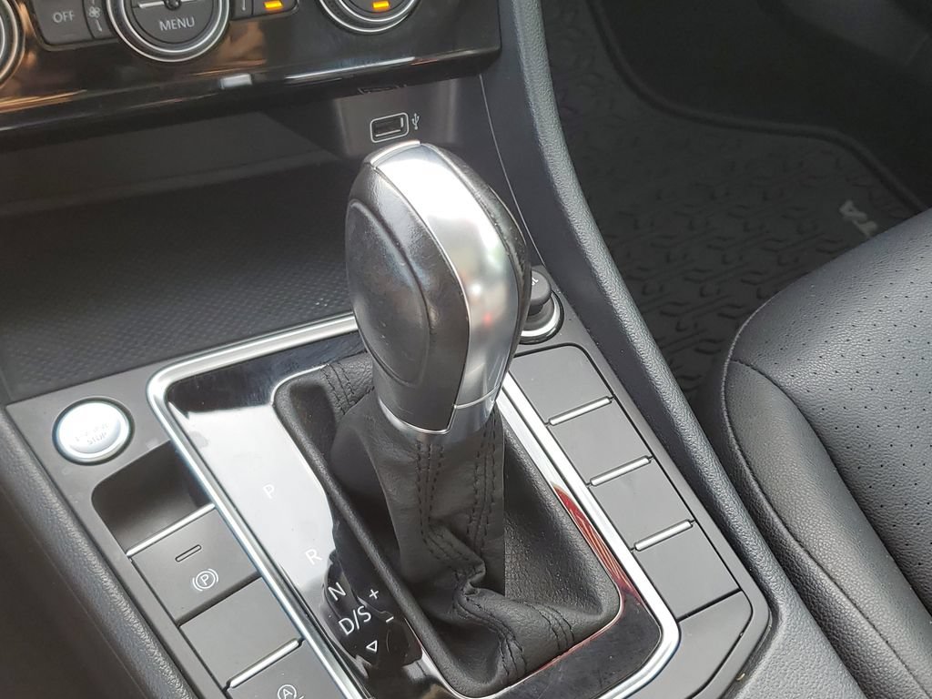 Used 2019 Volkswagen Jetta SE FWD image 28