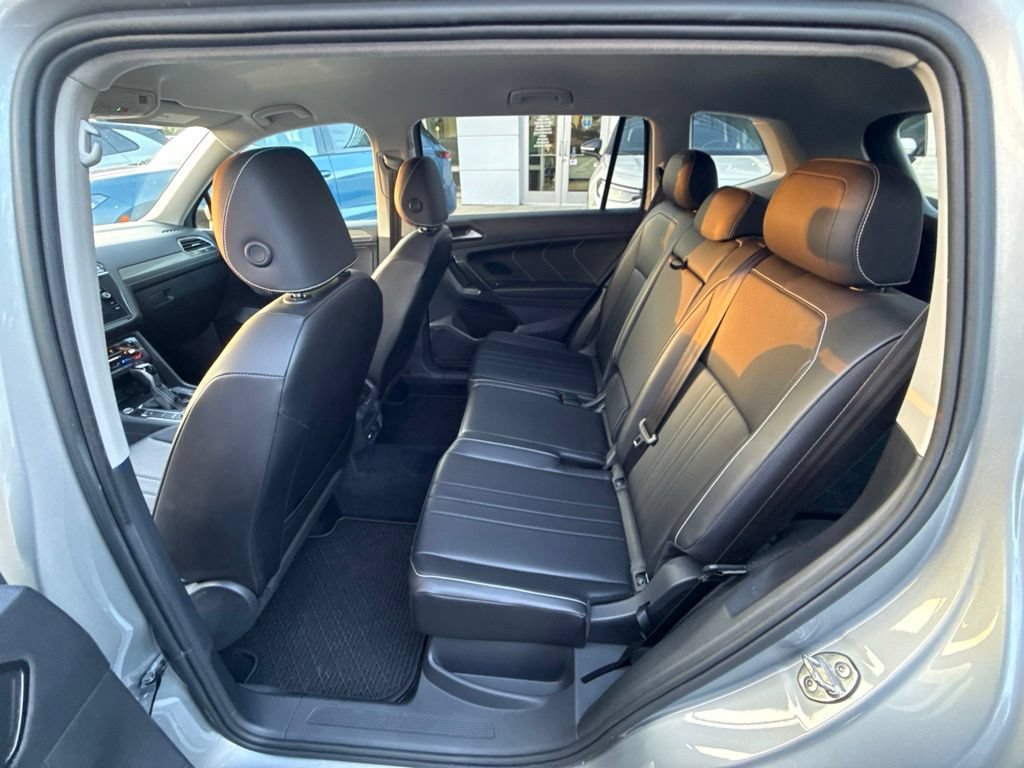 Used 2022 Volkswagen Tiguan SE AWD/4WD image 25