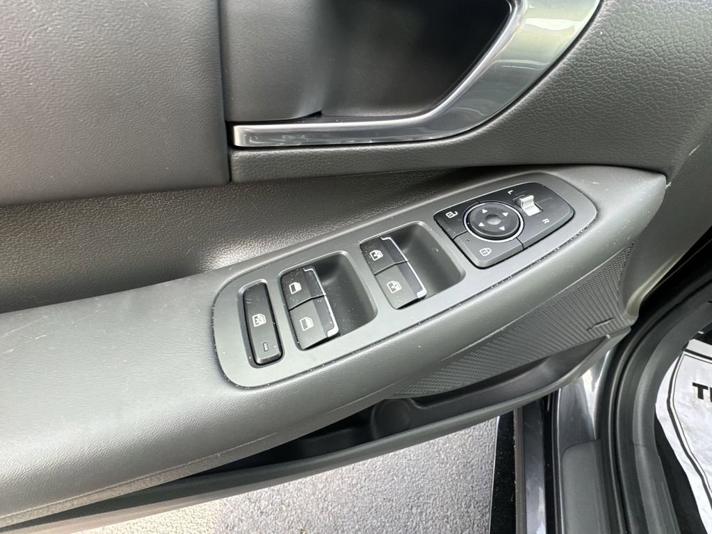 Used 2022 Hyundai Sonata SEL Plus image 13