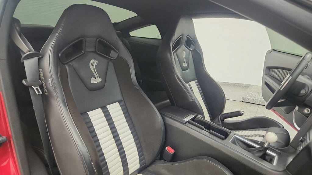 Used 2013 Ford Mustang Shelby GT500 RWD image 19