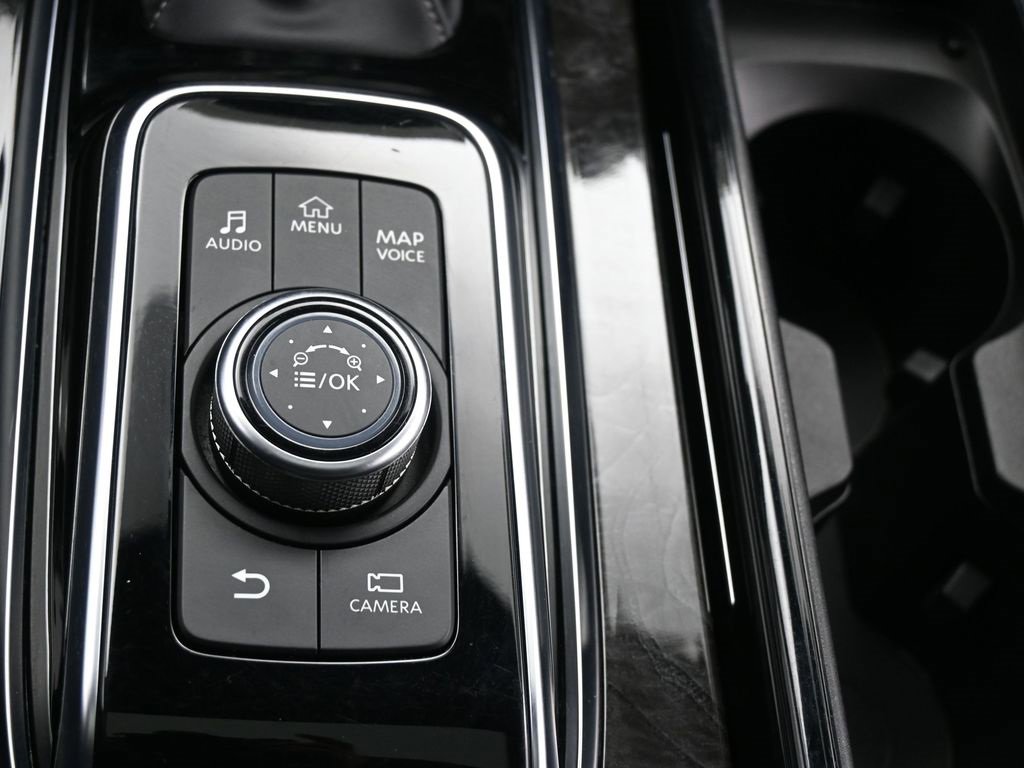 Used 2022 INFINITI QX80 Sensory w/ All-Season Package image 30