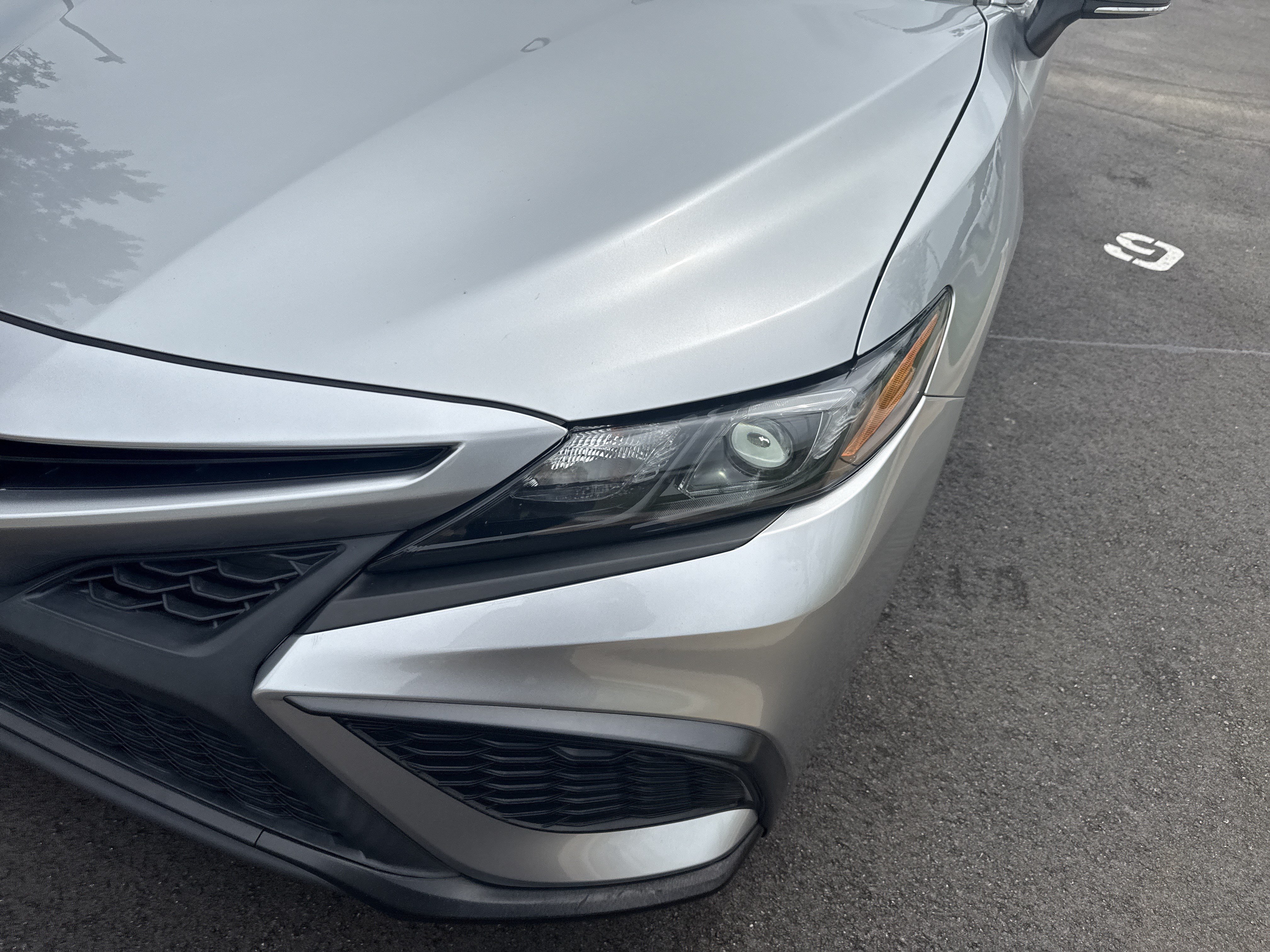 Used 2023 Toyota Camry SE FWD image 6