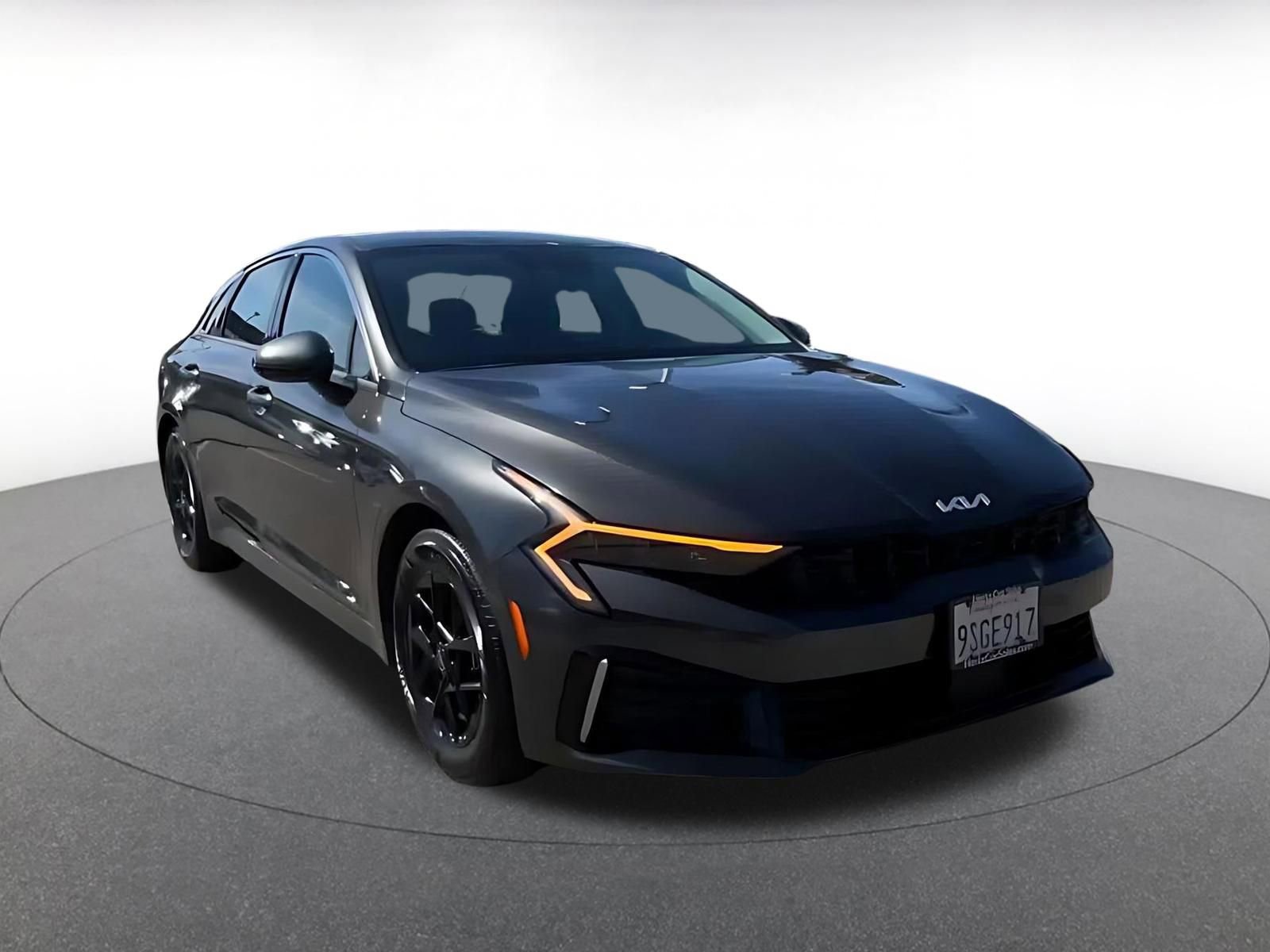 Used 2025 Kia K5 LXS FWD image 3