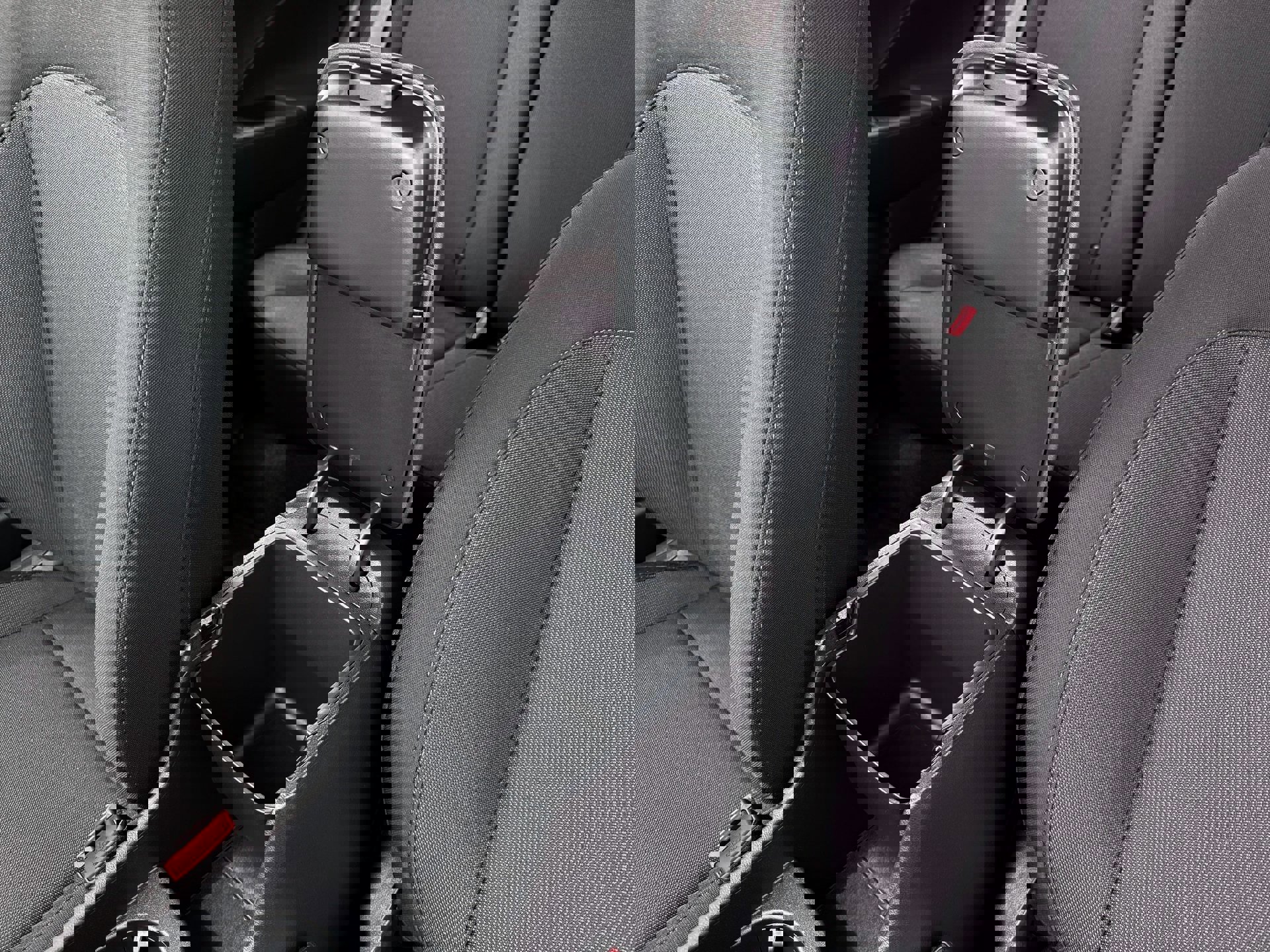 New 2026 Hyundai Kona SE image 19