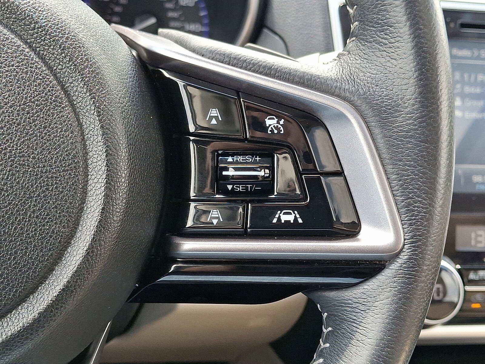 Used 2018 Subaru Legacy 3.6R Limited AWD/4WD image 25