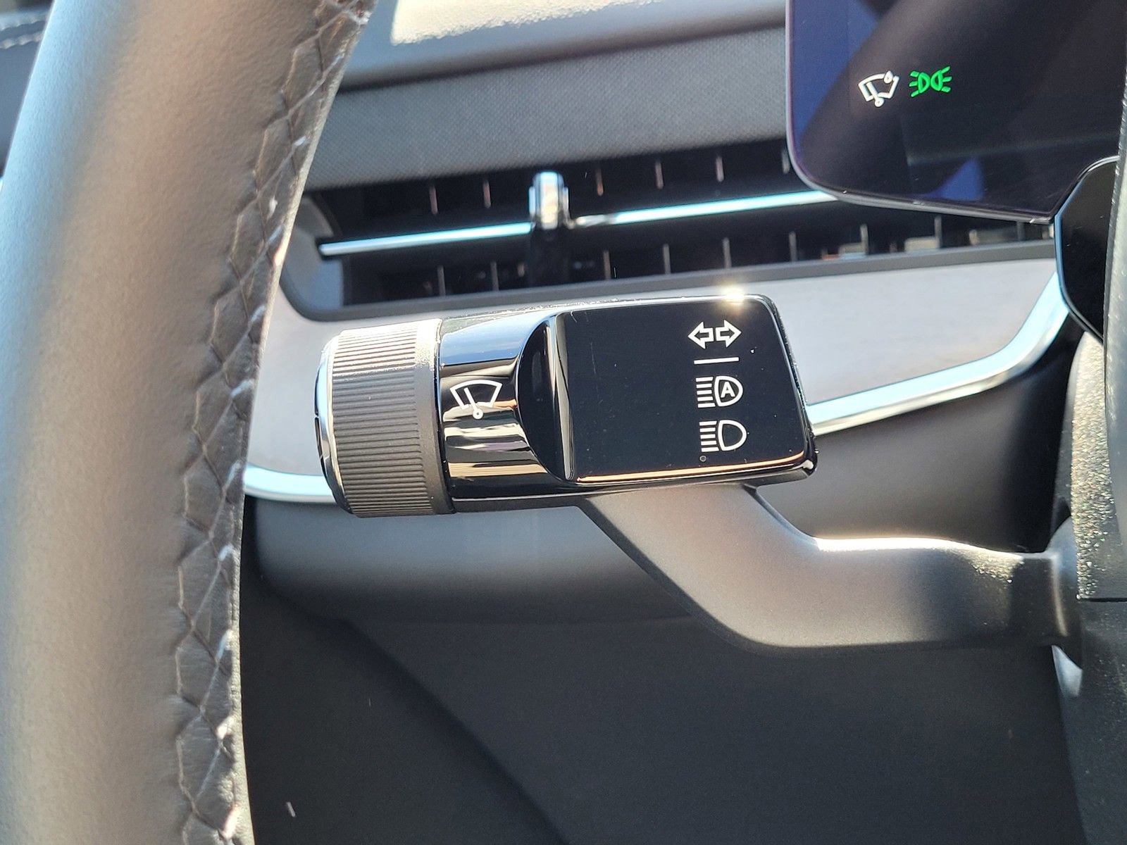 Used 2025 Volvo EX90 Ultra image 22