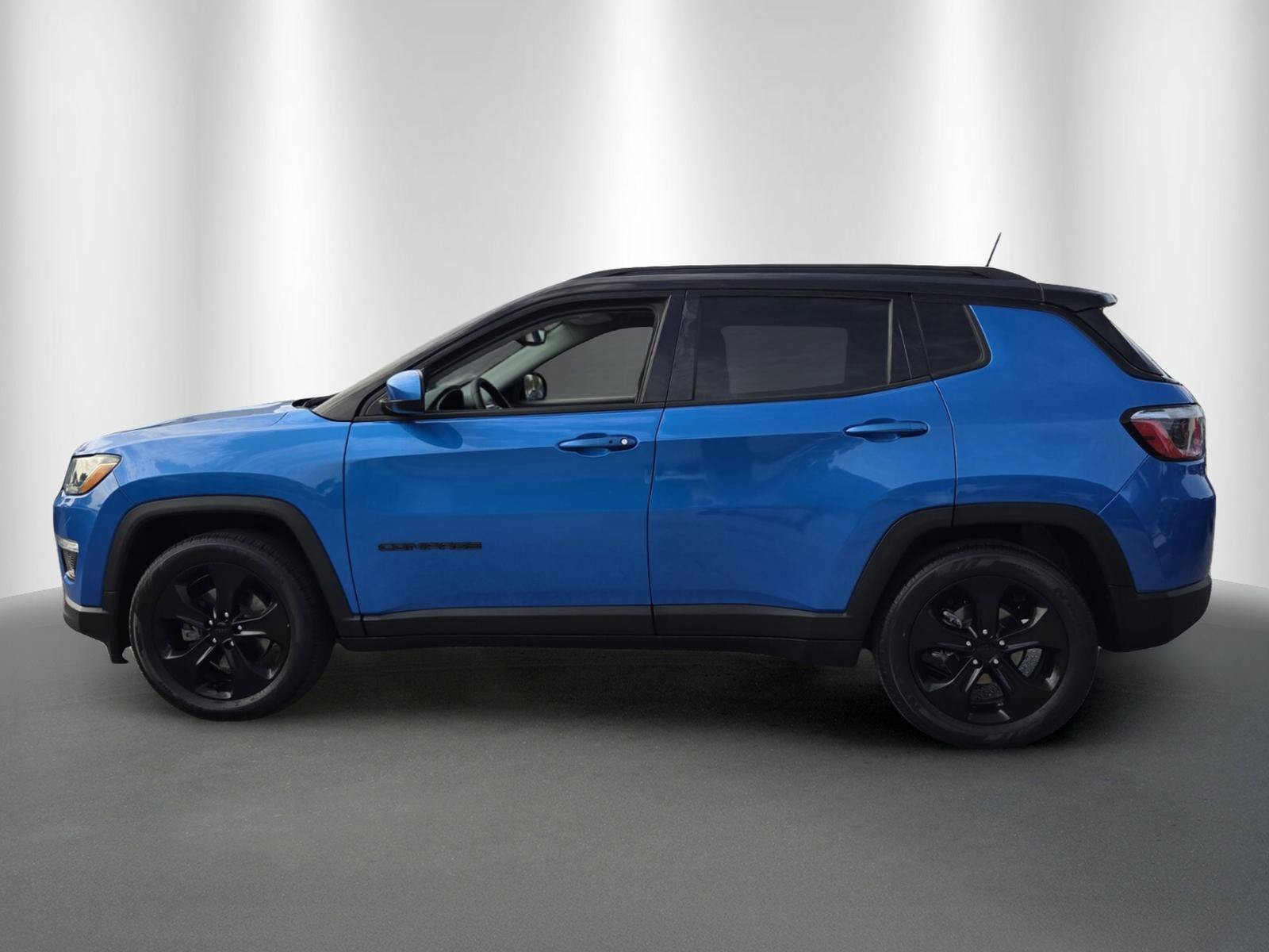 Used 2020 Jeep Compass Latitude FWD image 4
