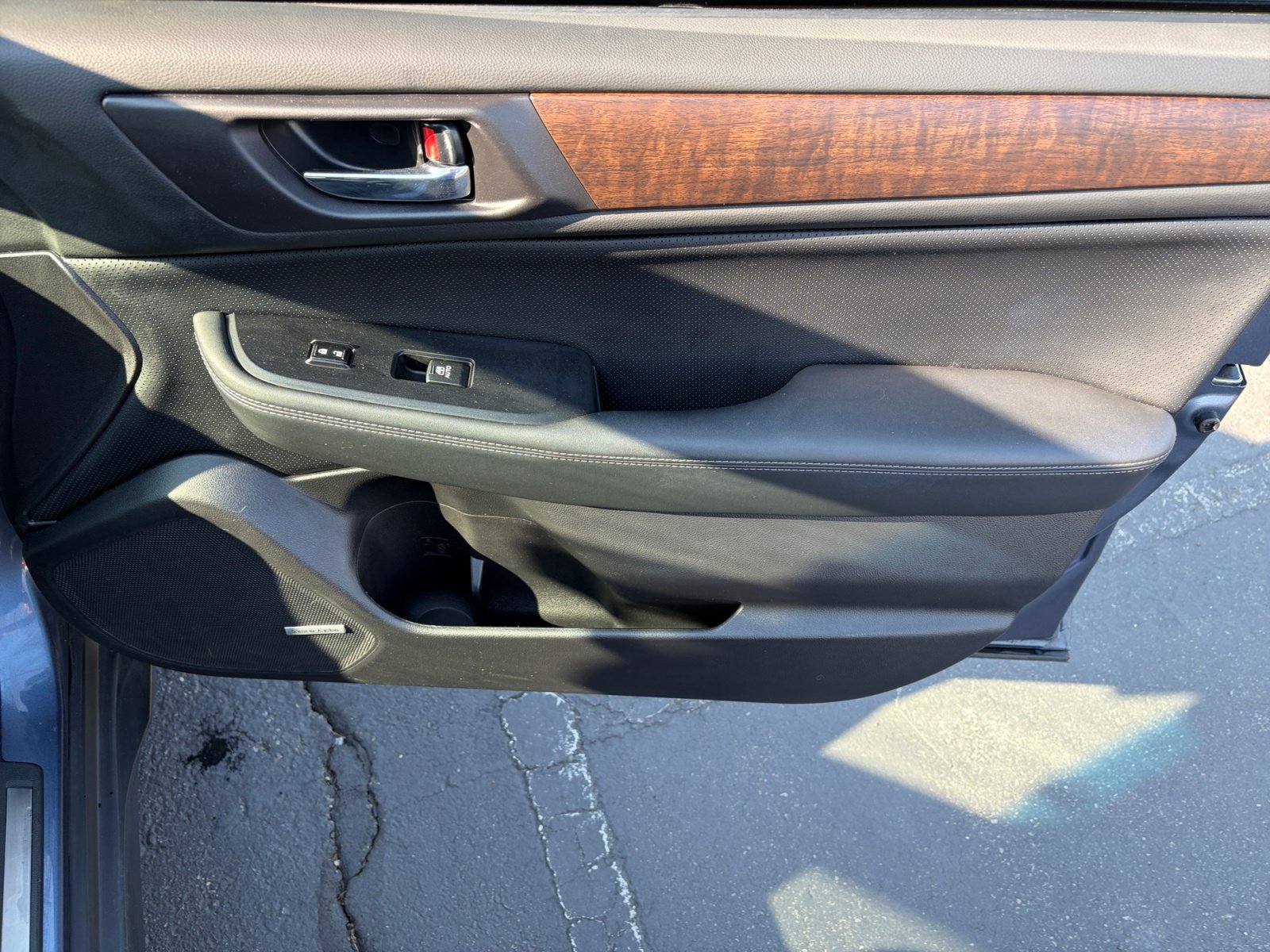 Used 2017 Subaru Outback 3.6R Limited AWD/4WD image 16