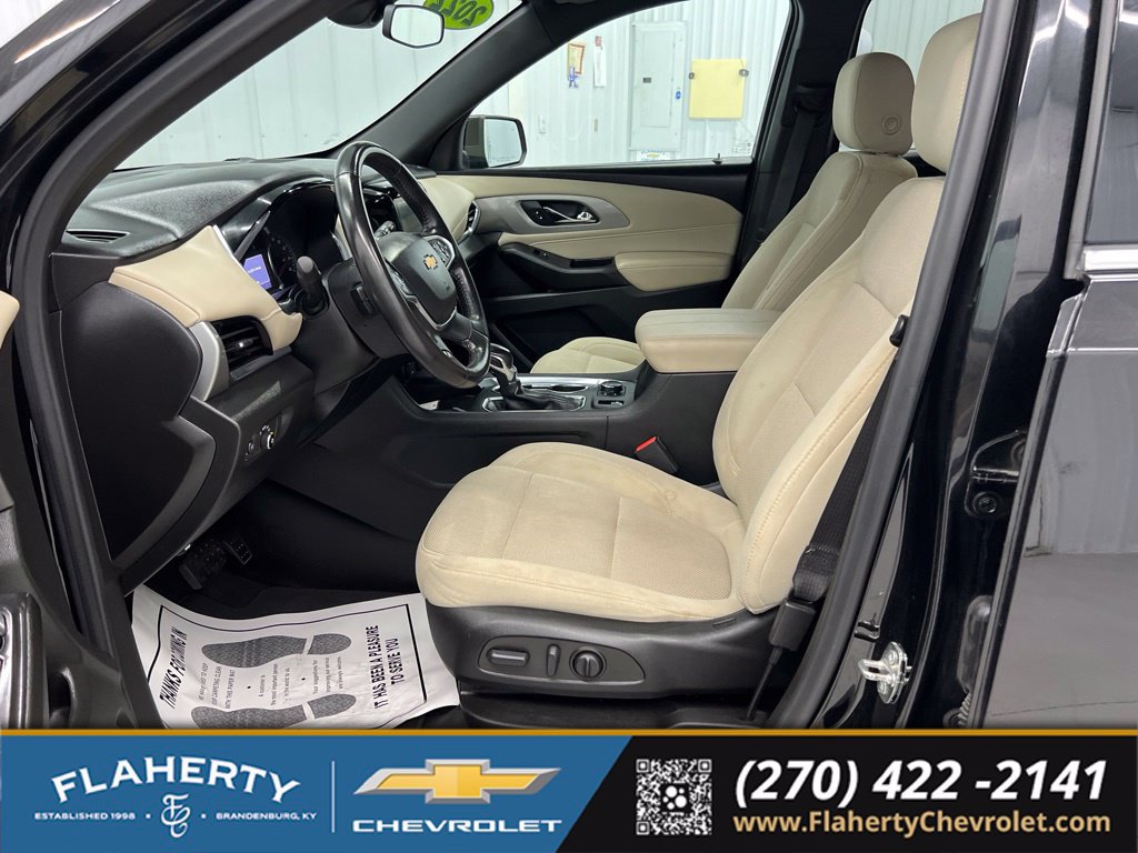 Used 2022 Chevrolet Traverse LT FWD image 9