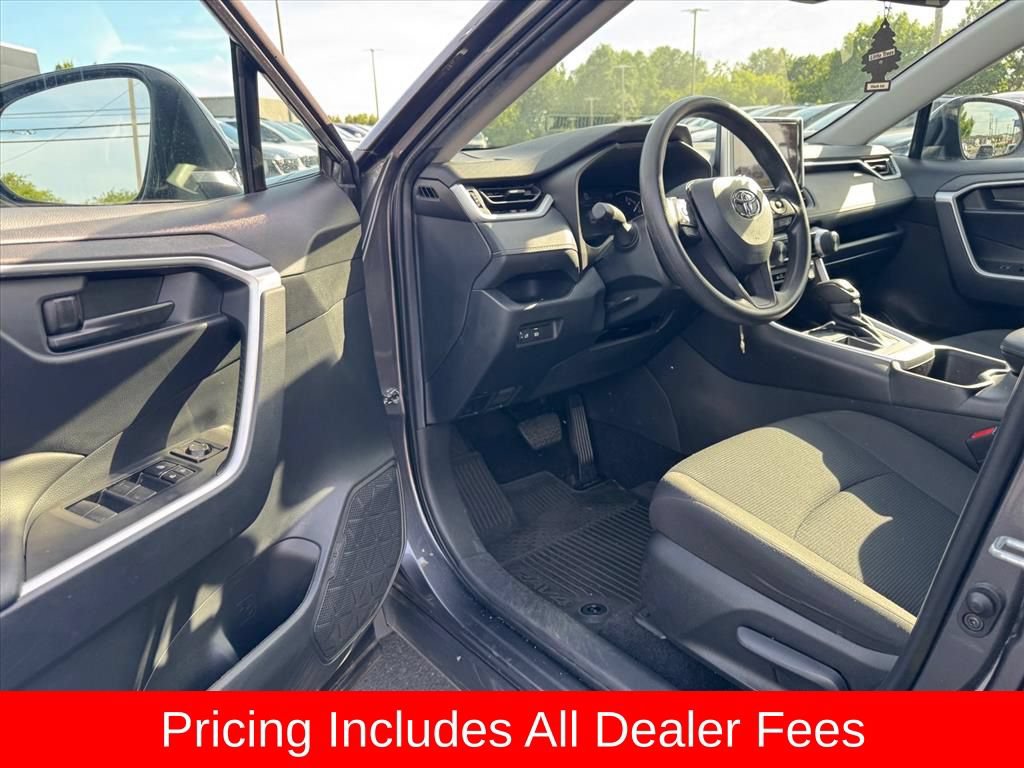 Used 2024 Toyota RAV4 LE FWD image 13
