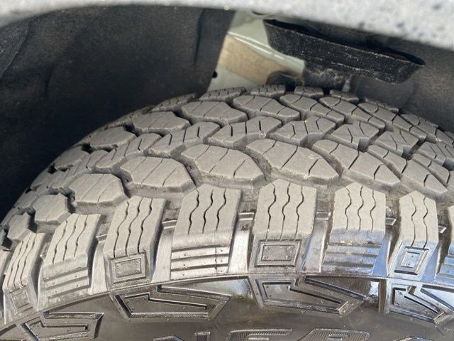 Used 2025 Chevrolet Equinox ACTIV w/ Safety and Technology Package AWD/4WD image 3