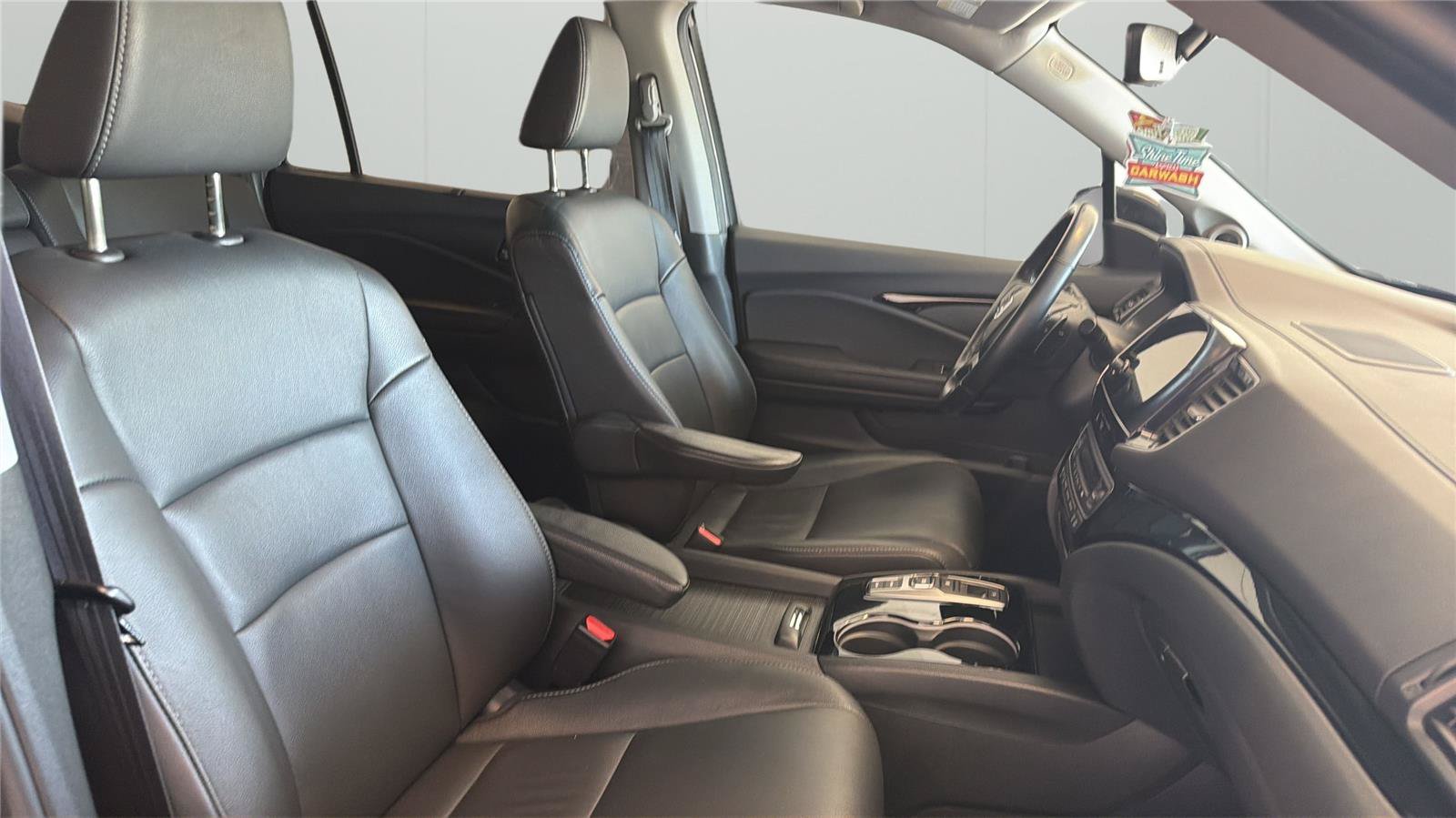 Used 2022 Honda Pilot Touring image 14