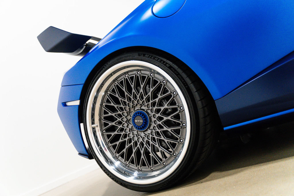 Used 2023 Lamborghini Huracan STO RWD image 10