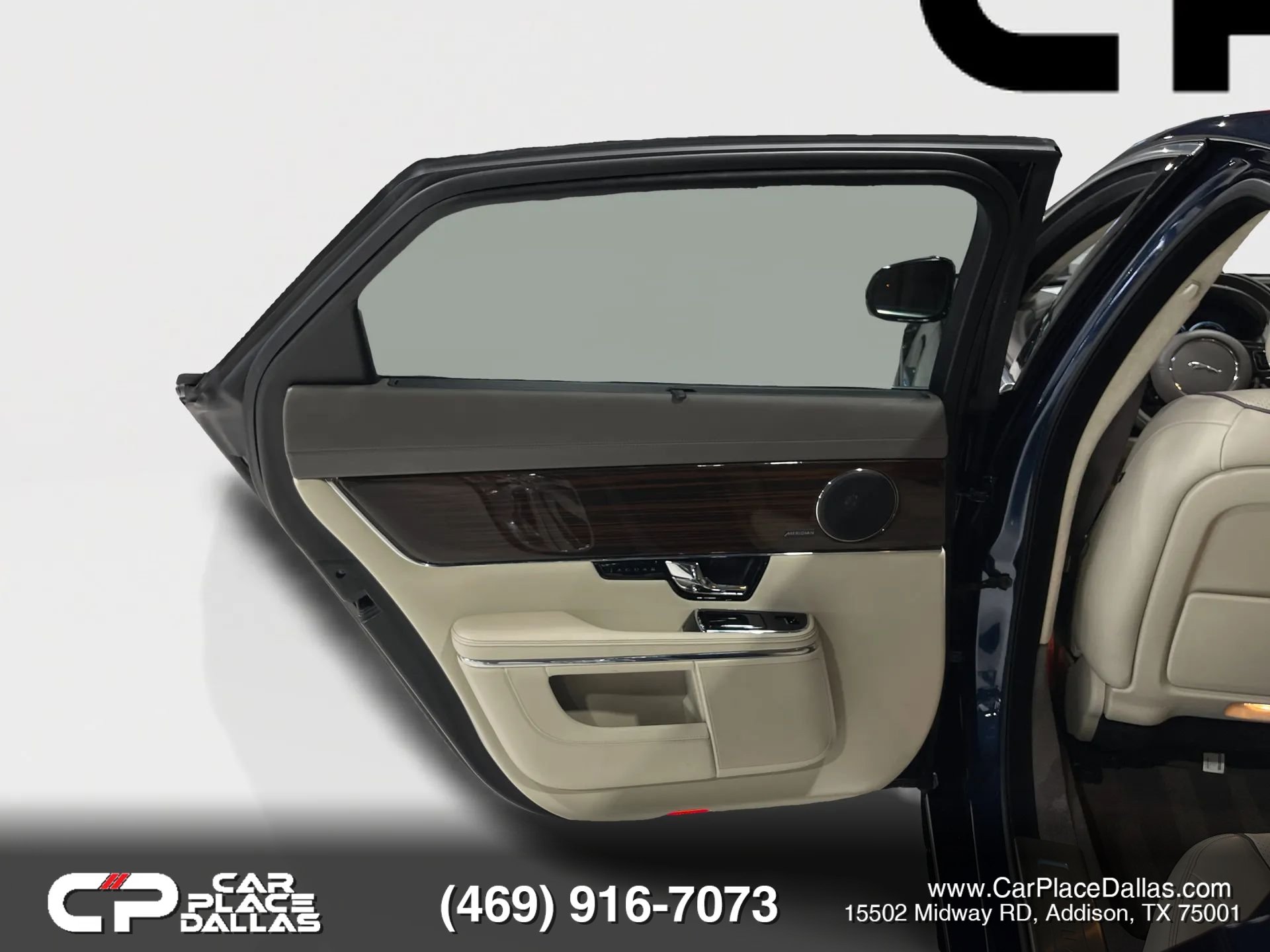 Used 2013 Jaguar XJ L Portfolio RWD image 19