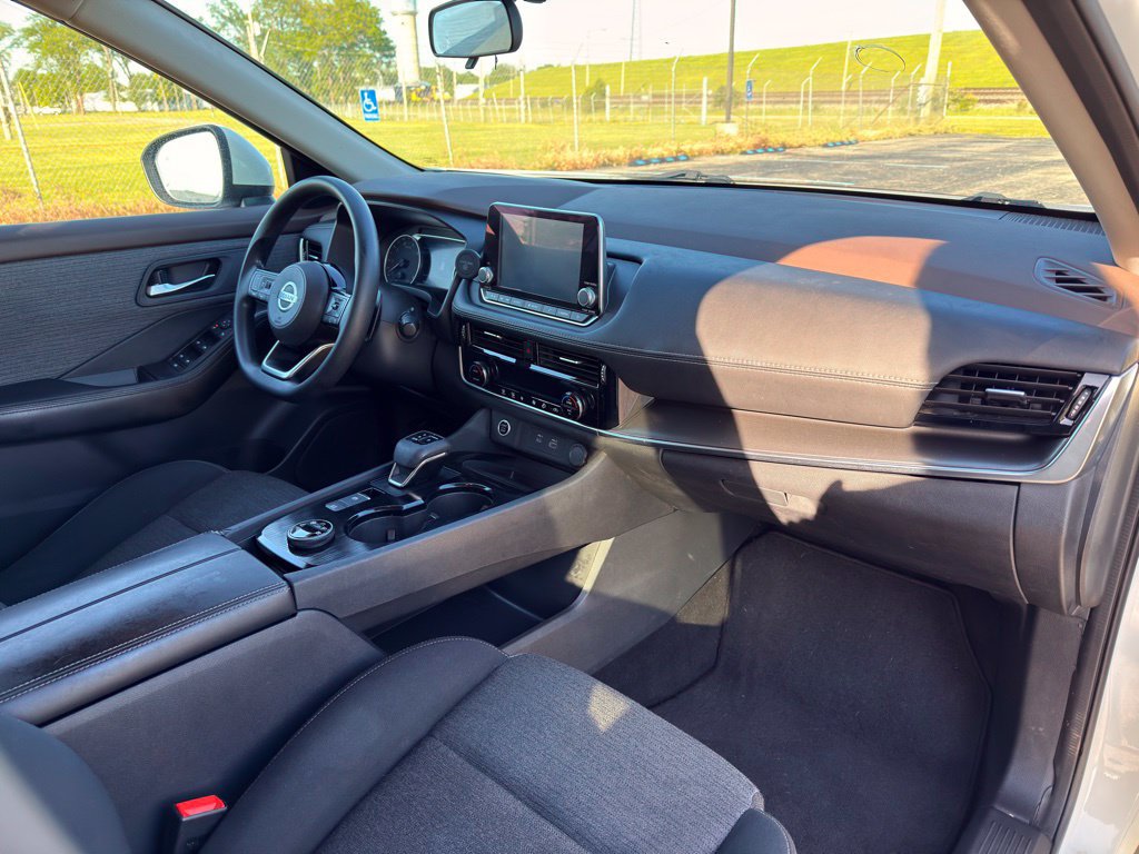 Used 2021 Nissan Rogue SV AWD/4WD image 36