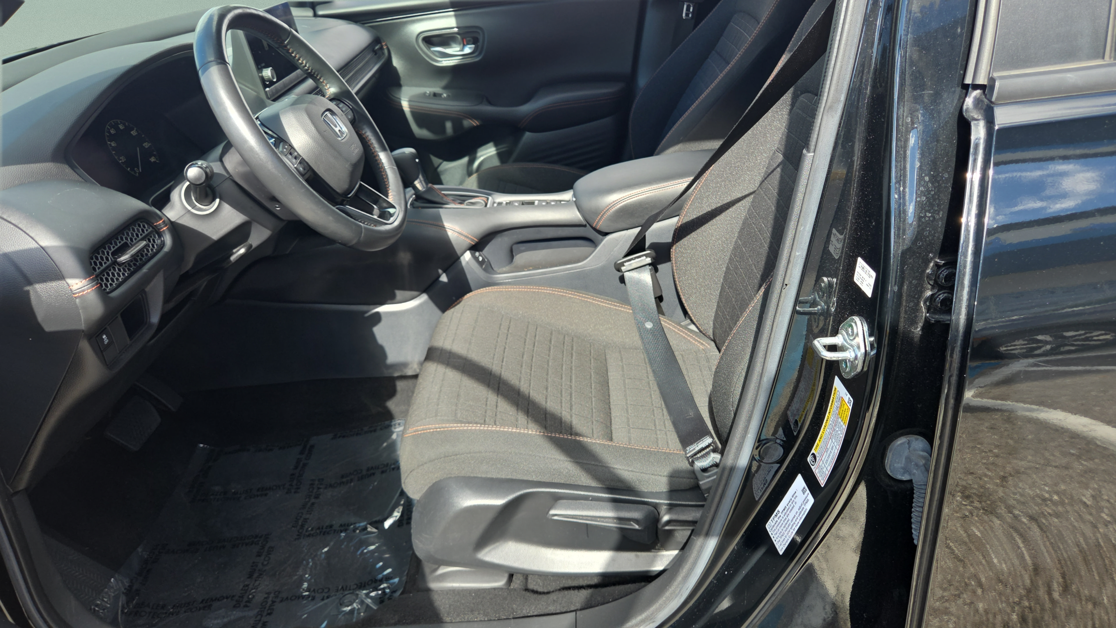 Used 2024 Honda HR-V Sport image 9