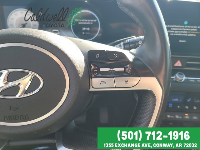 Used 2023 Hyundai Elantra Limited image 15
