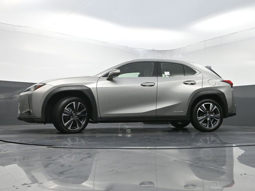 Used 2021 Lexus UX 250h w/ Accessory Package (Z2) AWD/4WD image 25