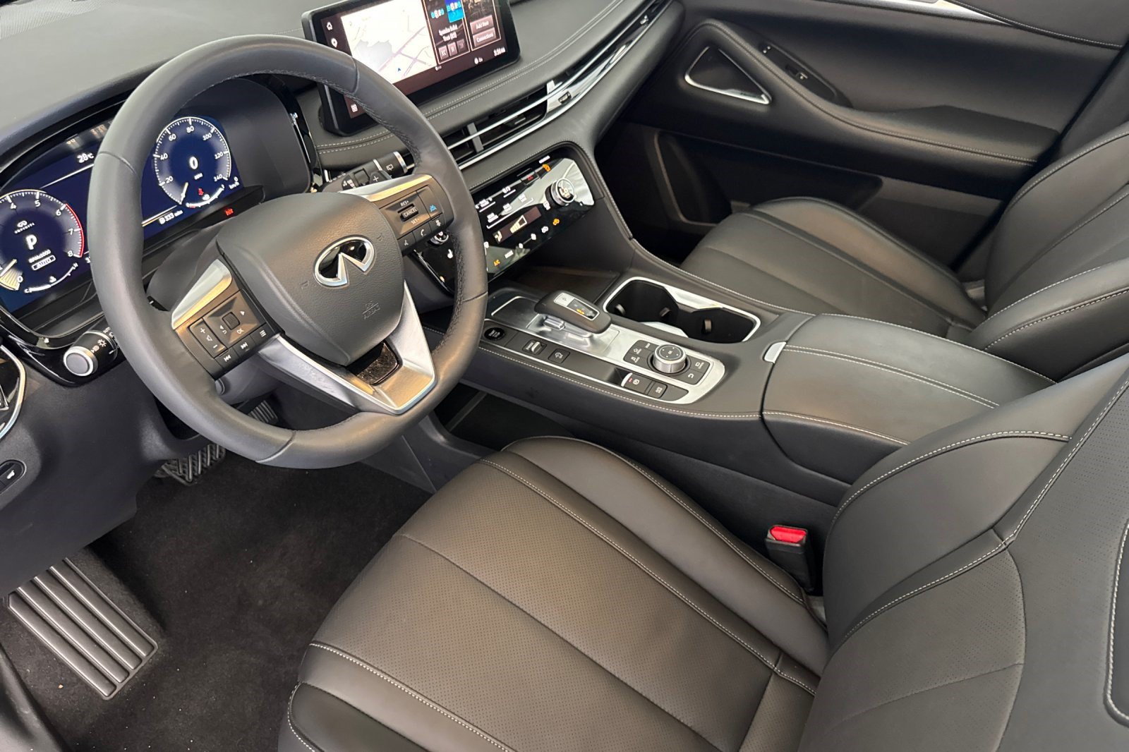 Used 2026 INFINITI QX60 Luxe AWD/4WD image 4
