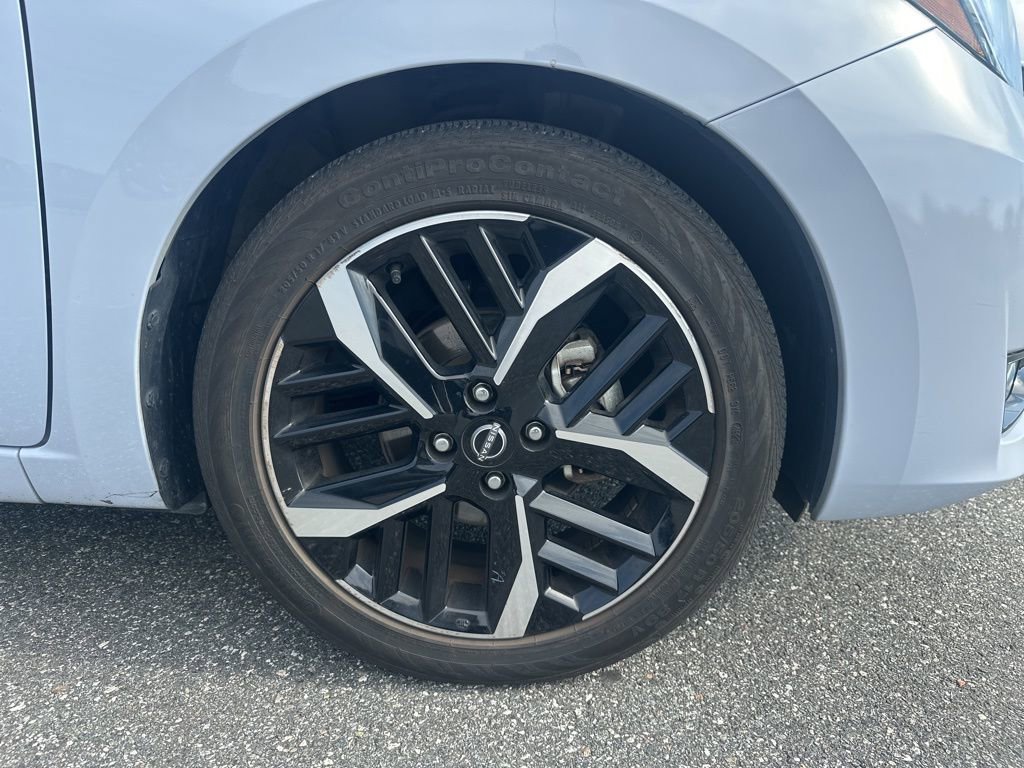 Used 2024 Nissan Versa SR image 5