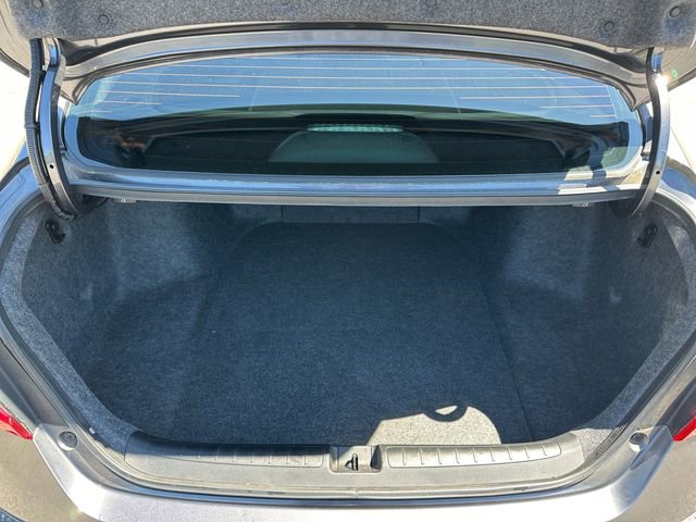 Used 2018 Honda Accord Touring image 30