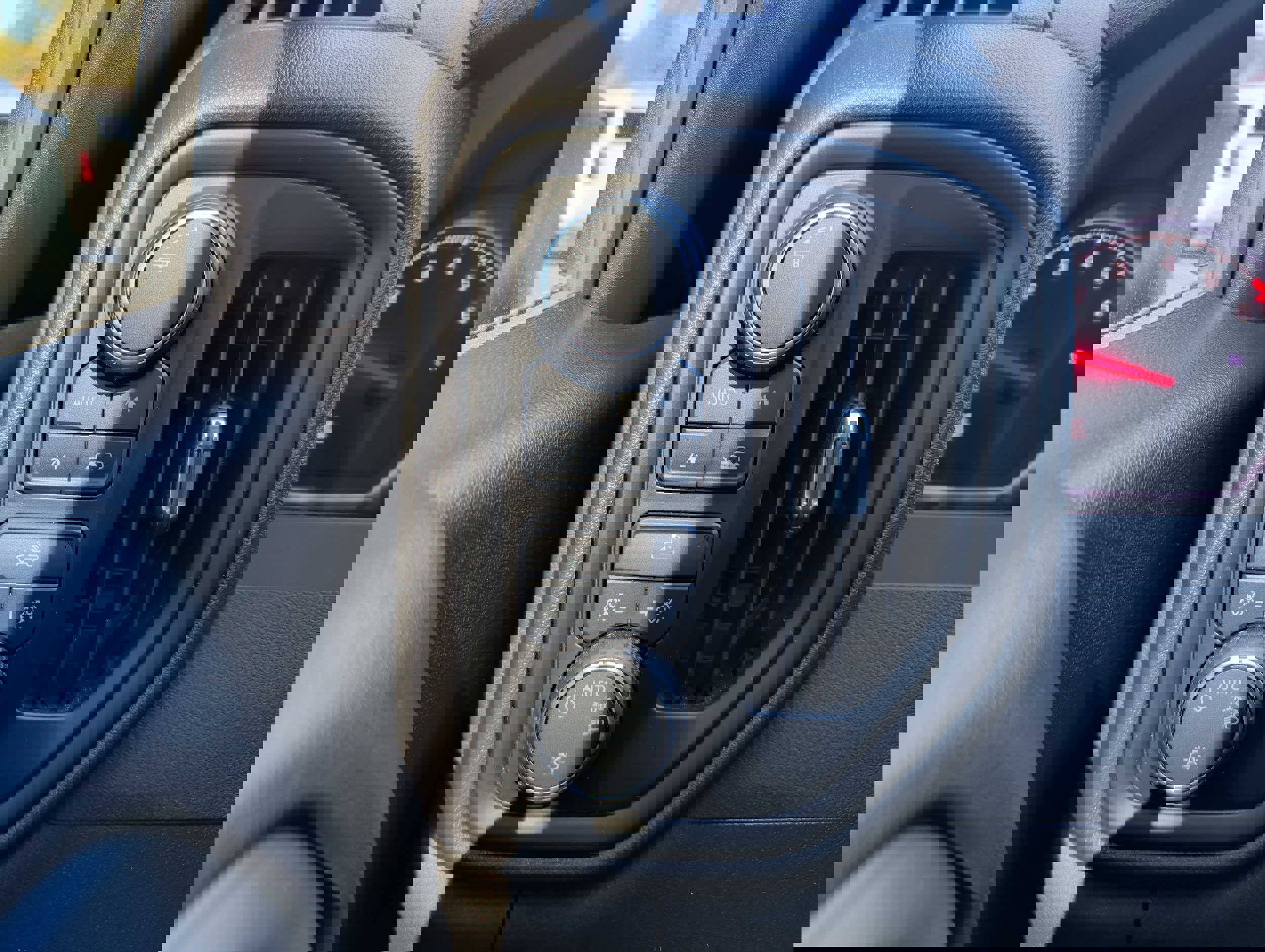 Used 2025 Chevrolet Silverado 1500 W/T w/ WT Value Package image 23