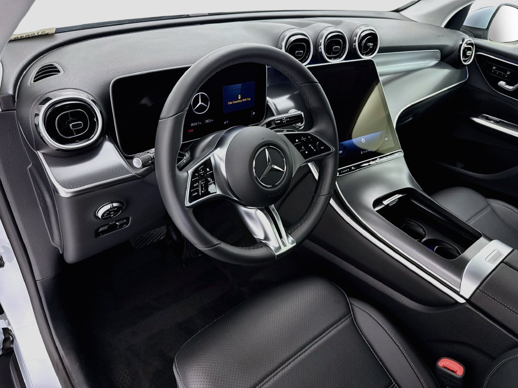 Certified 2026 Mercedes-Benz GLC 300 image 9