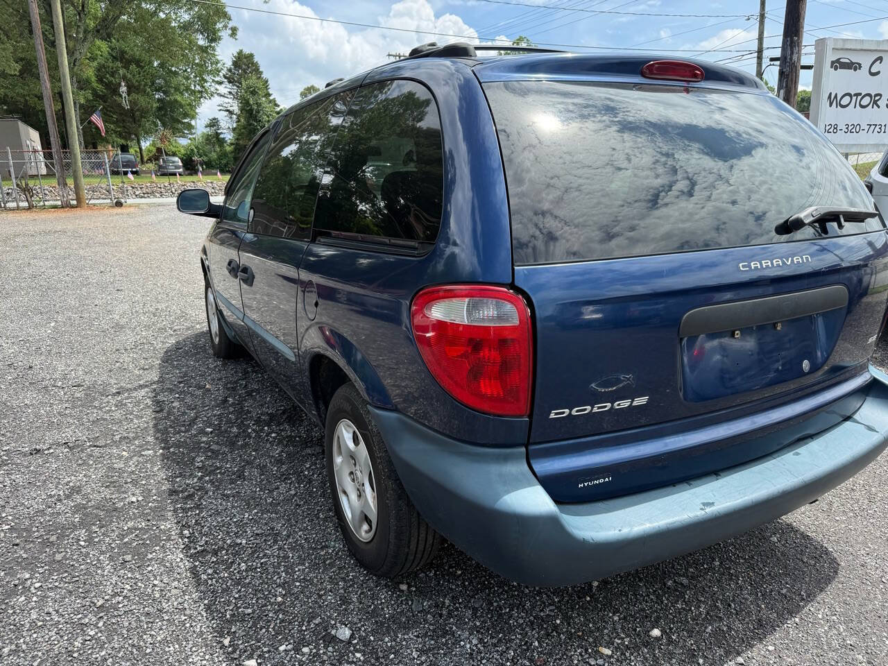 Used 2002 Dodge Caravan SE FWD image 9