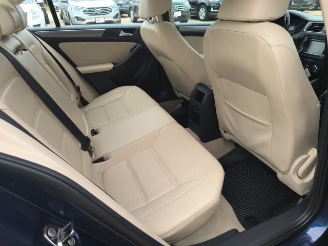 Used 2013 Volkswagen Jetta TDI FWD image 19
