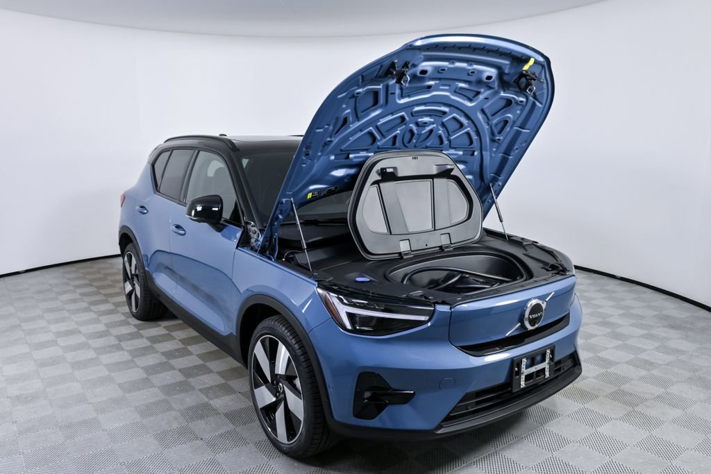 Certified 2024 Volvo XC40 Recharge Plus w/ Protection Package Premier image 34