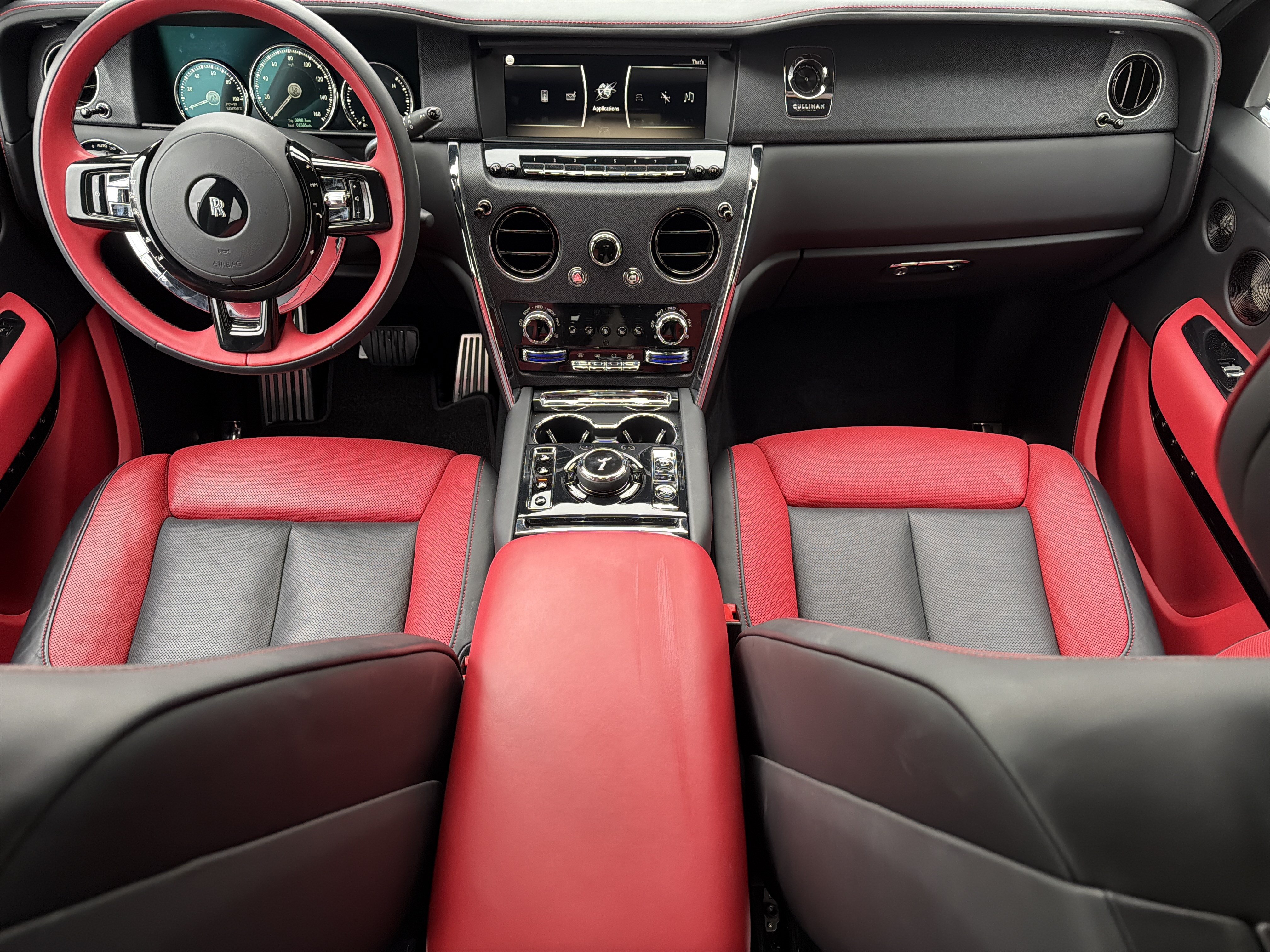 Certified 2023 Rolls-Royce Cullinan w/ Cullinan Package AWD/4WD image 4