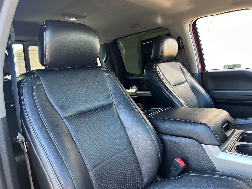 Used 2019 Ford F250 Lariat w/ Lariat Ultimate Package AWD/4WD image 12