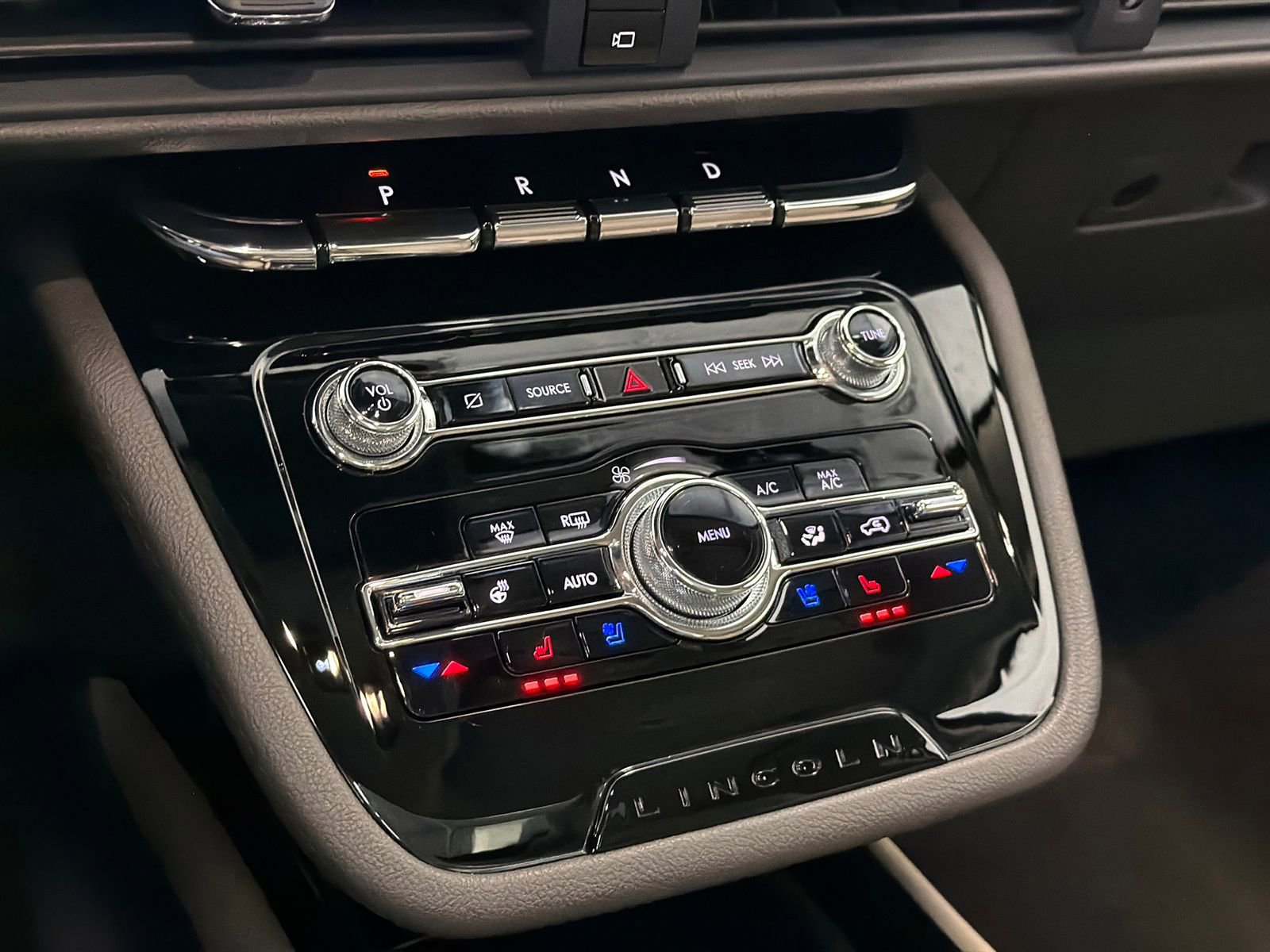 Certified 2022 Lincoln Corsair Grand Touring w/ Elements Technology Bundle AWD/4WD image 30