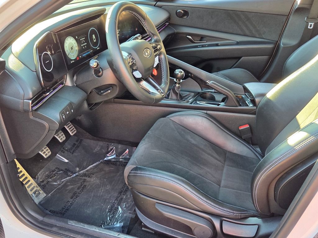 Used 2022 Hyundai Elantra N w/ Preferred Accessory Package image 10