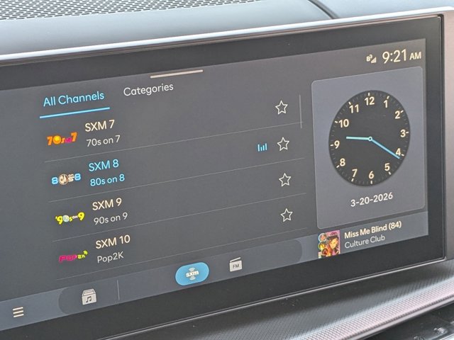 Used 2025 Hyundai Santa Fe SEL image 14