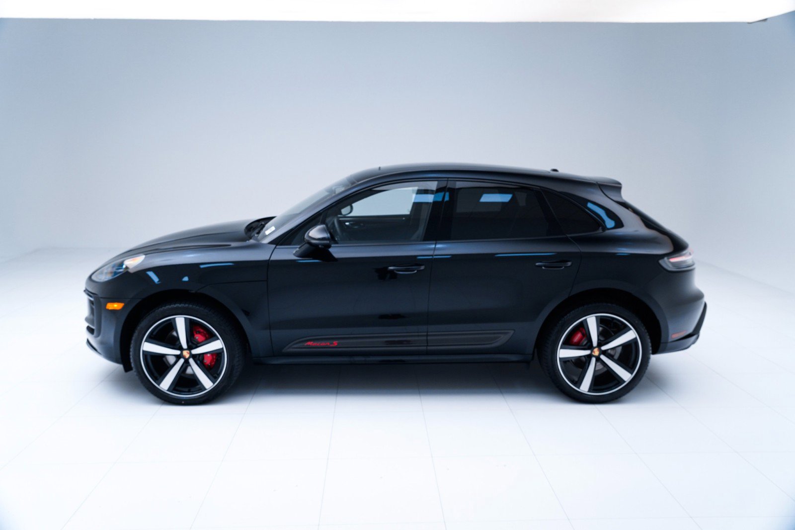 New 2026 Porsche Macan S AWD/4WD image 2