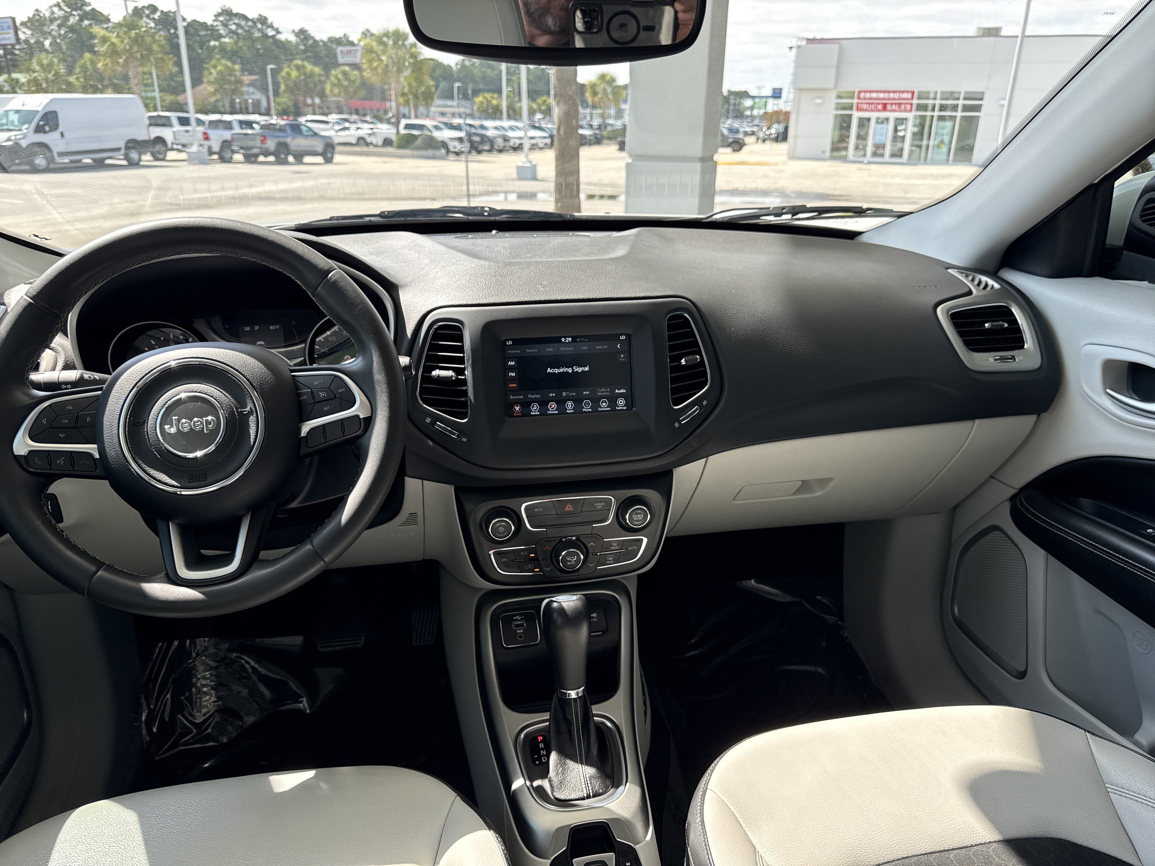 Used 2021 Jeep Compass Latitude FWD image 27