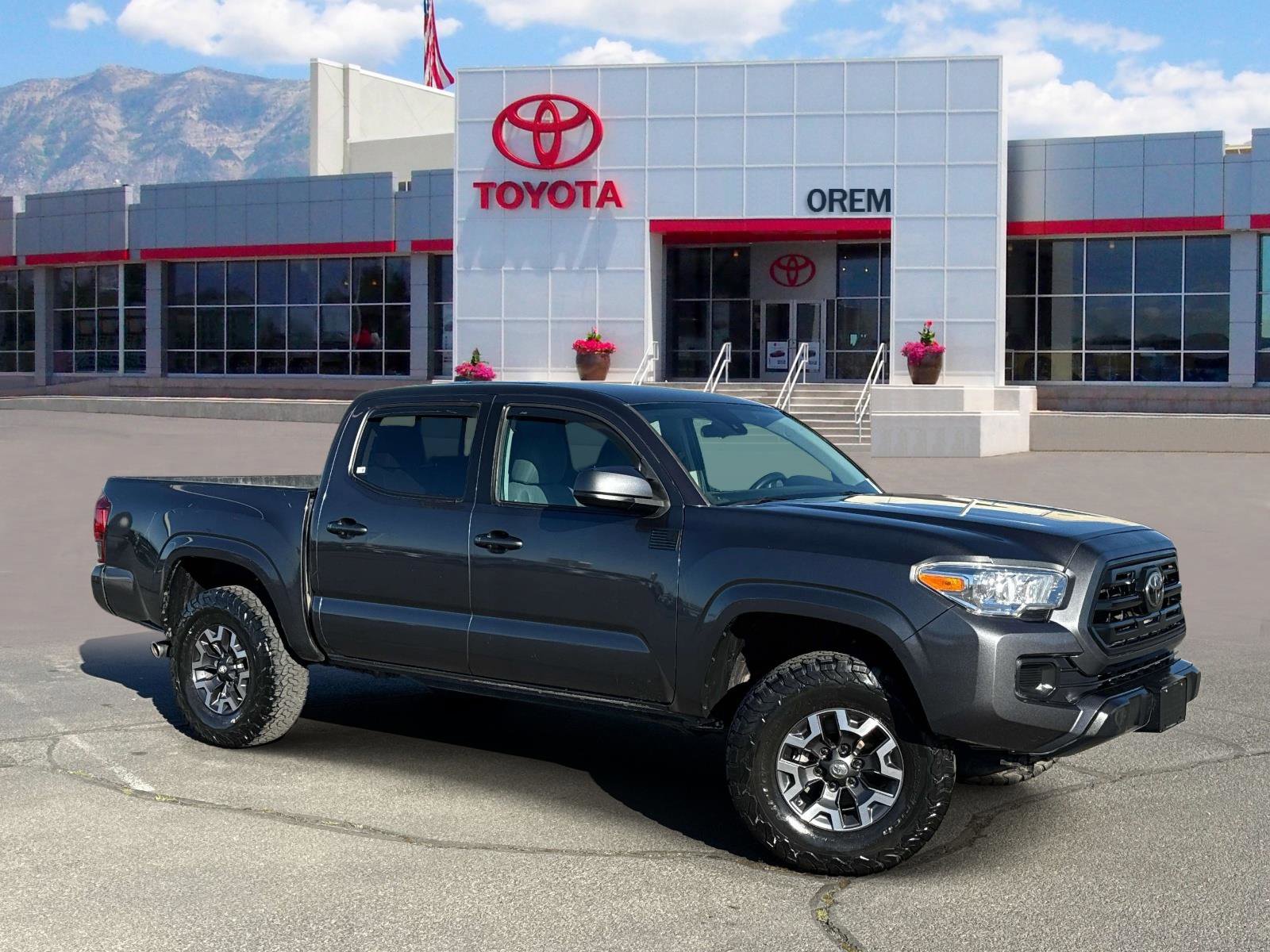 Used 2019 Toyota Tacoma SR image 1