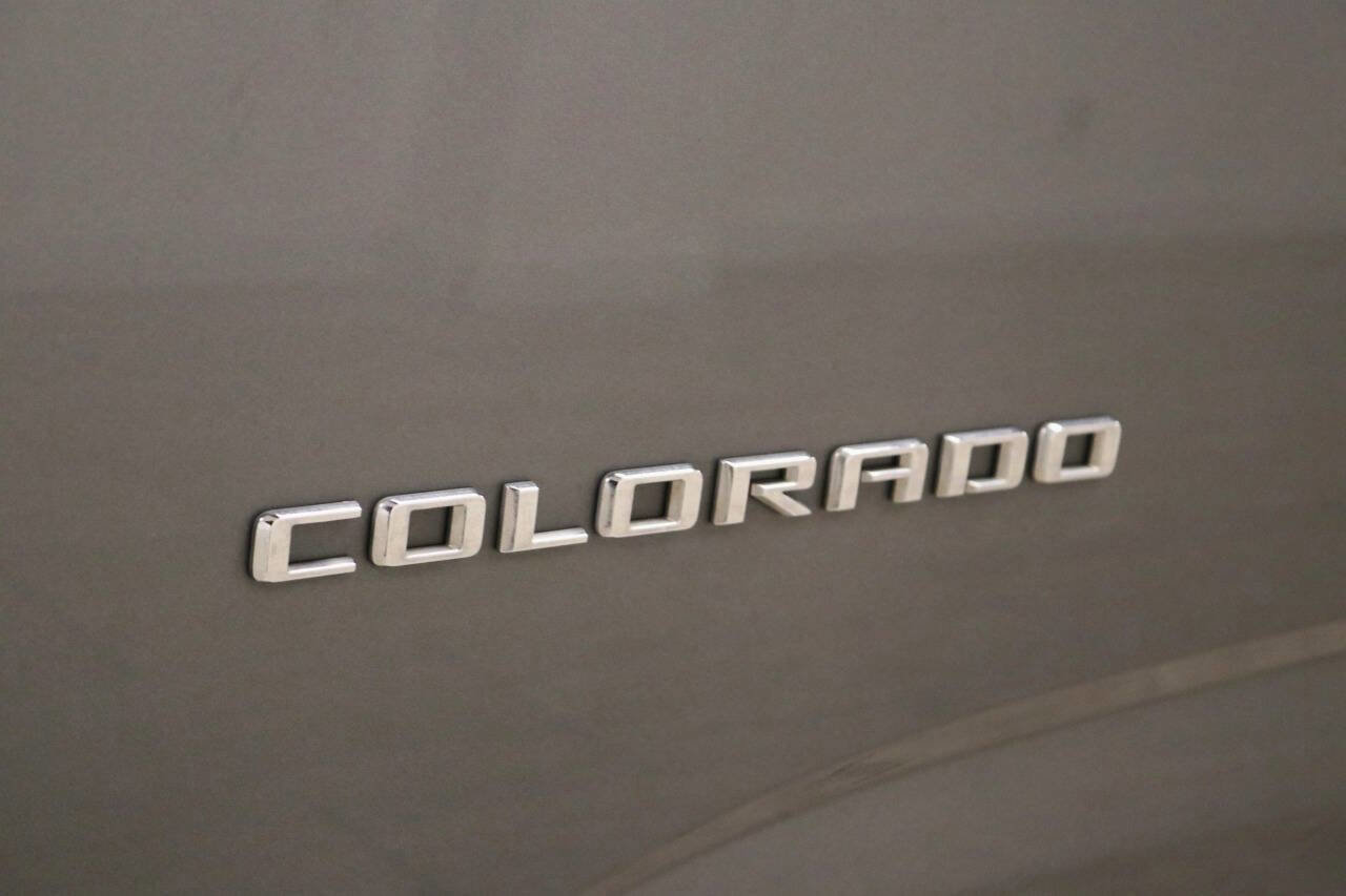 Used 2022 Chevrolet Colorado LT w/ Fleet Safety Package image 96