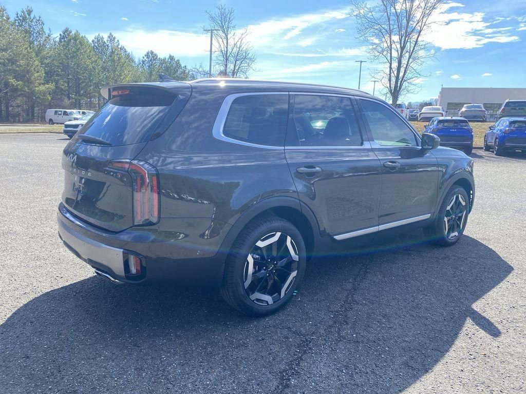 New 2025 Kia Telluride EX w/ EX Captain's Chair Package image 8