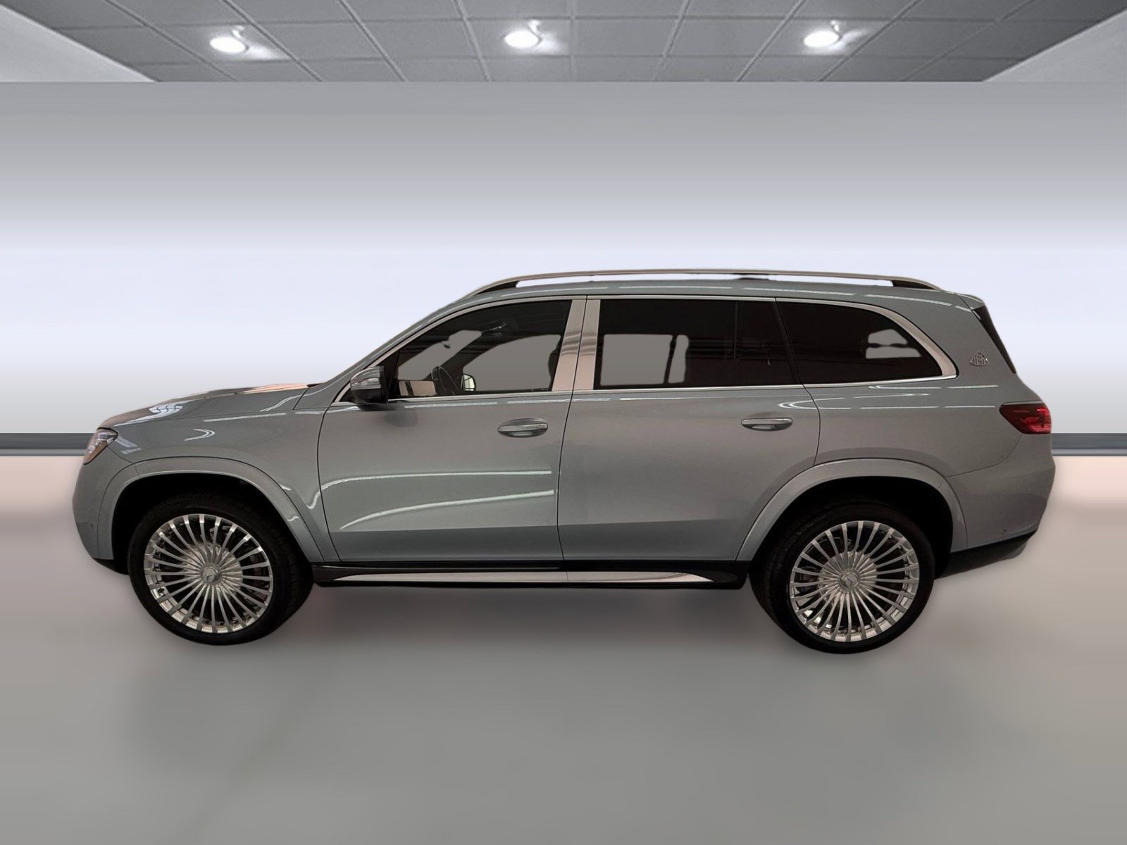 Certified 2025 Mercedes-Benz Maybach GLS 600 4MATIC image 2