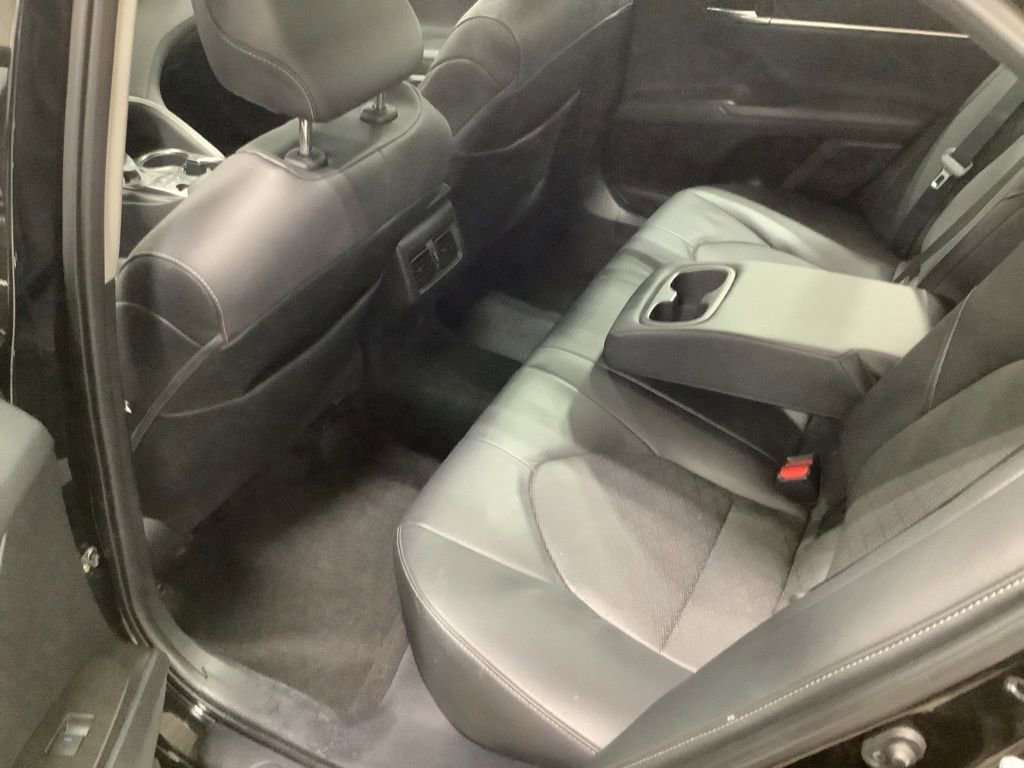 Used 2021 Toyota Camry XSE image 22